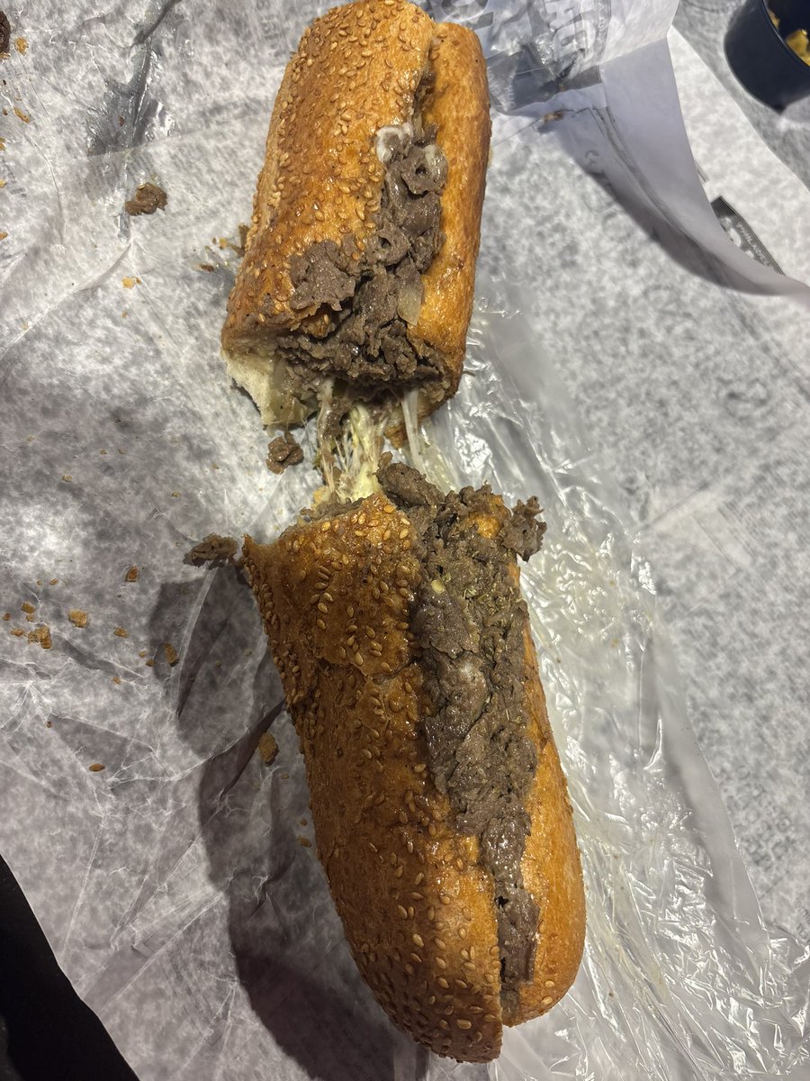 Shout out to <a href="/SkinnyJoeys/">Skinny Joey's</a> for a bangin cheesesteak wit. Sliced cherry peppers are a nice touch. 🤌🏻