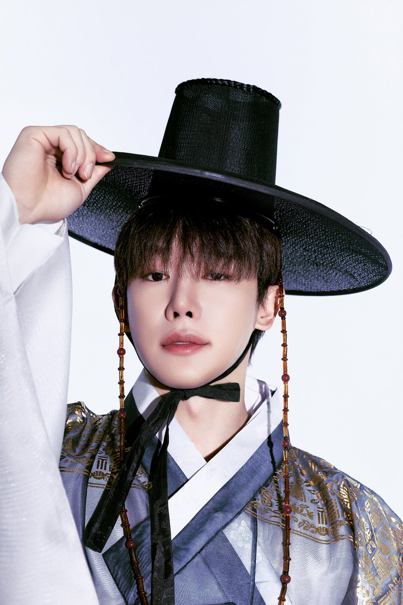 official__wonho's tweet image. [📸]
위니 여러분!
2026년도 잘 부탁드리고
새해 복 많이 받으세요🐴❤️

#원호 #WONHO