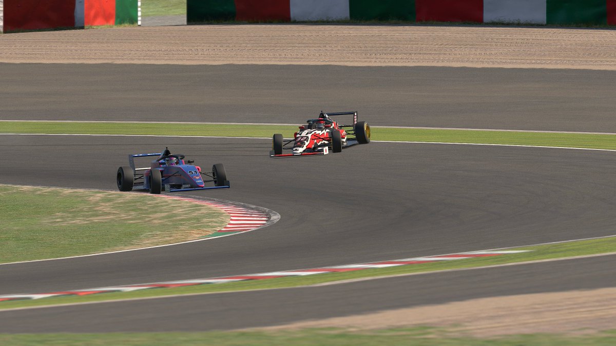 打倒465ならず(n回目)
ただ表彰台圏内狙えるパフォーマンスはあったので、結果こそ残念だったけどポジティブに考えていいかなと思ってます。
(百瀬選手とはPMでお互い行き過ぎたねって話しているのでそこは悪しからず)