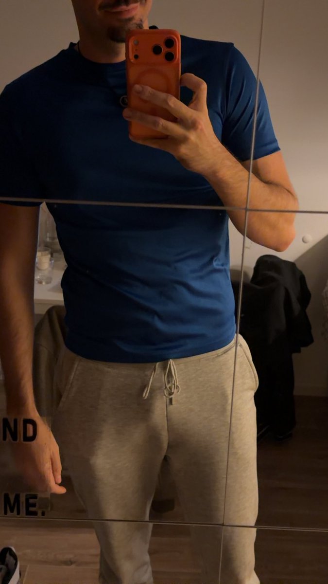 Regino 🍪🦵🏻 tweet media