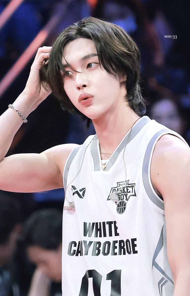 260215 🏀🐈‍⬛

Basketball DAY~

#WONBIN #원빈 #RIIZE #라이즈