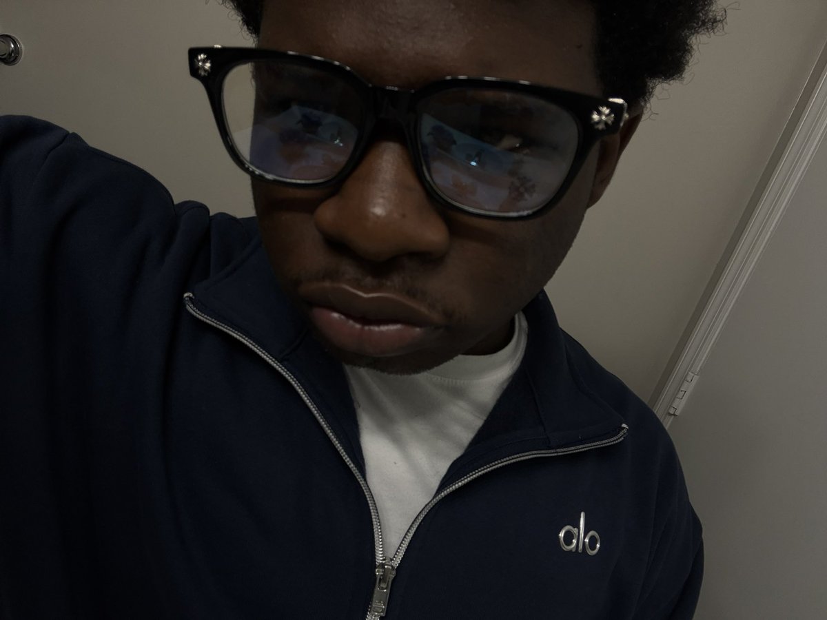 Nitroooooo20's tweet photo. Da 🤴🏾 https://t.co/ezRg4m1Wsi