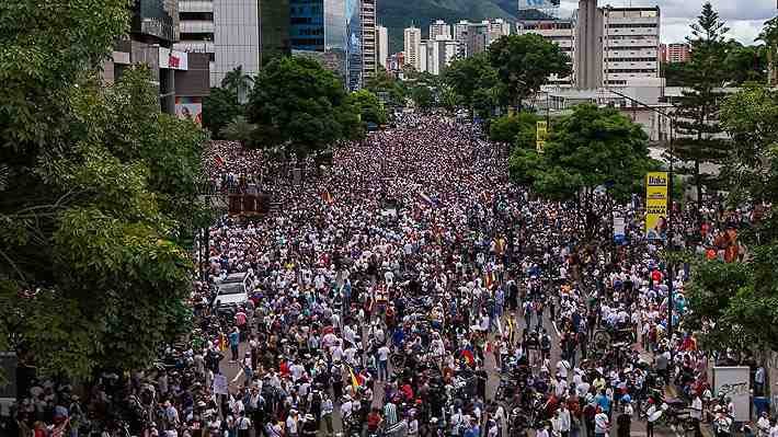 #DATO 🇻🇪
Cuando un "aspirante" a presidente haga esto en Venezuela, hablamos..

Lo demás es fantasía virtual de fracasados.

Por cierto, análisis estiman que en la próxima campaña electoral será más masiva que la del 2024

☺️☺️☺️