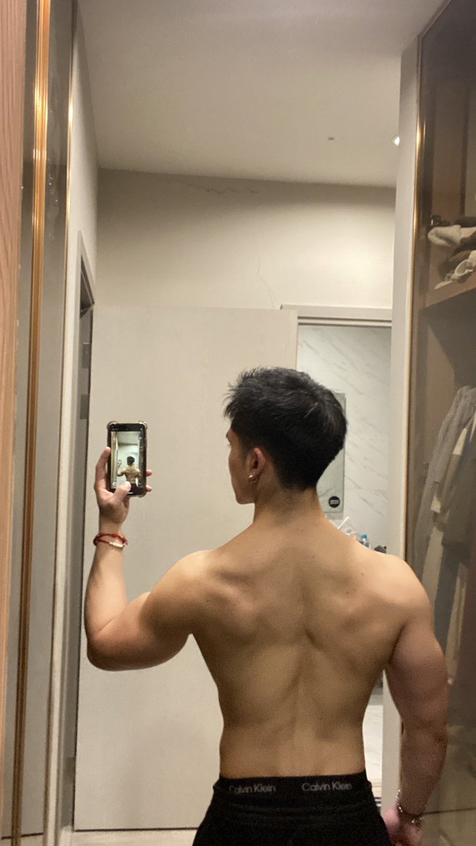 ฟลุ๊ค FLUK tweet media