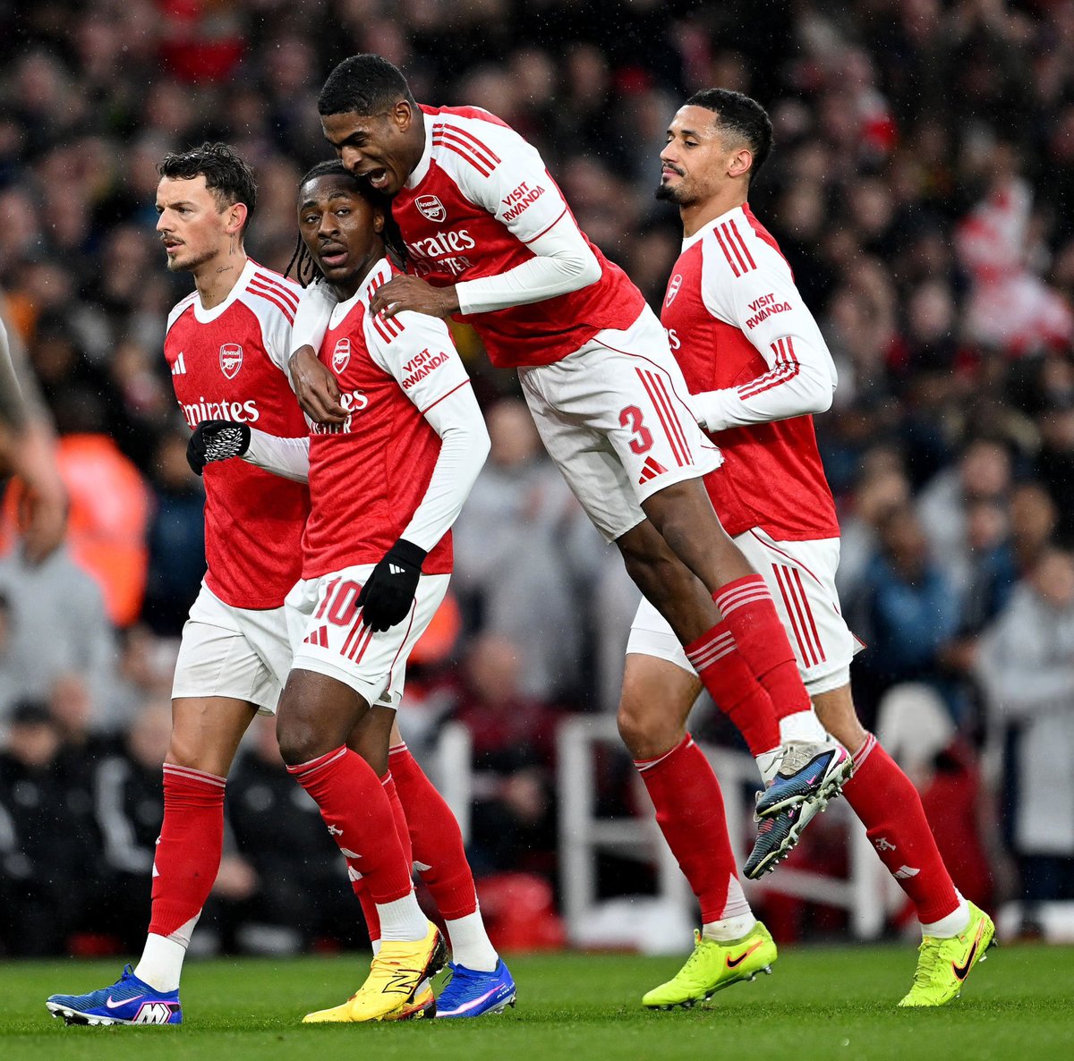 ايزي فارق  واجد