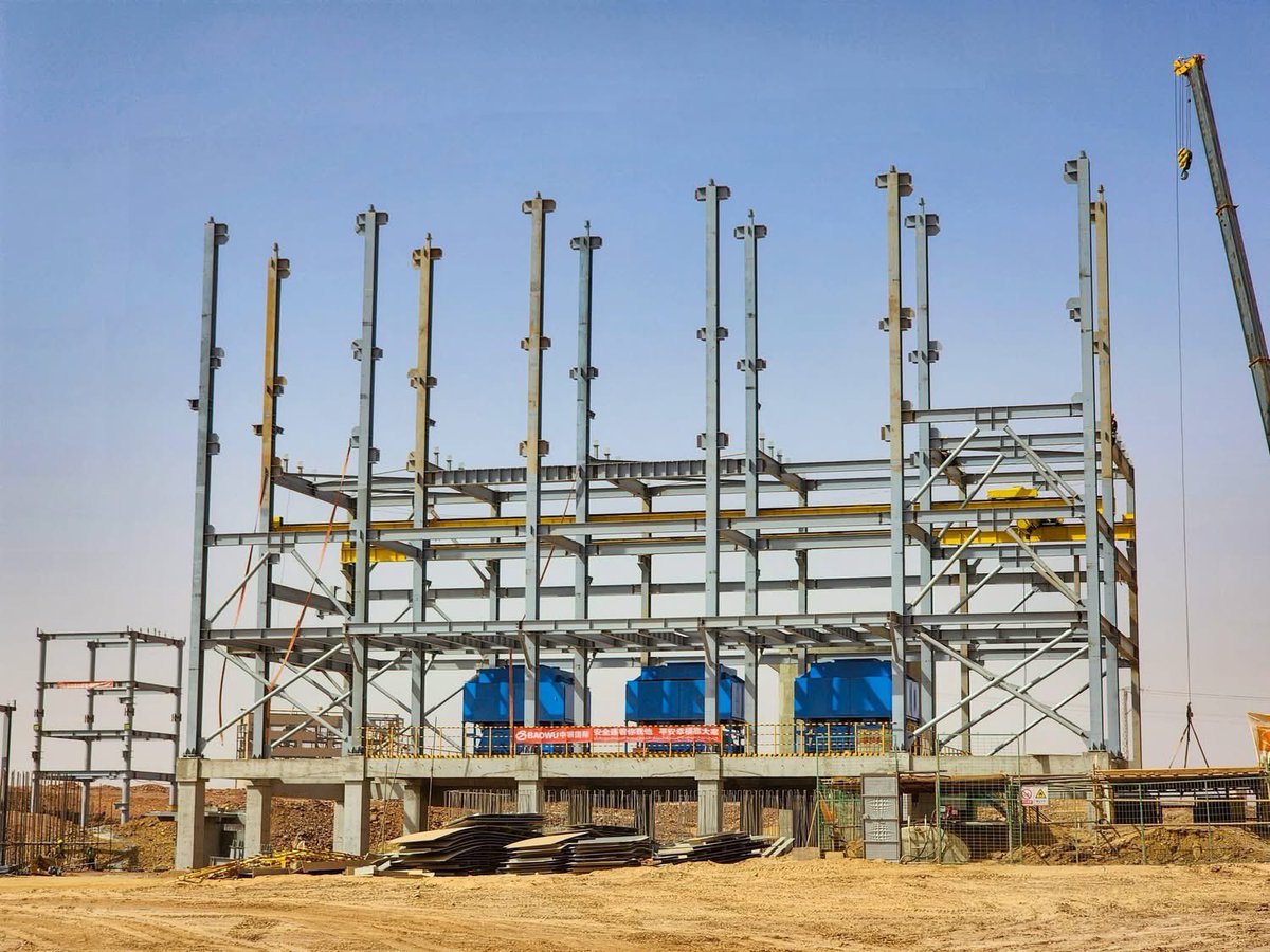PerspectiveDZ's tweet photo. [#Mines][#Industrie] 

Avancement des travaux de la première unité de traitement primaire de la mine de fer de Gara Djebilet dans la wilaya de Tindouf https://t.co/xwPB8uiWRo