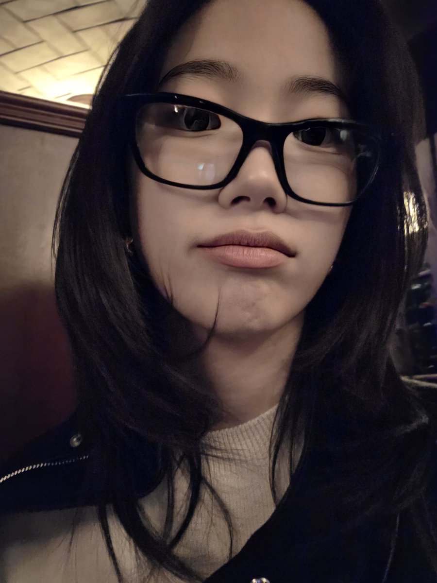 yang 🌊 | studying! tweet media