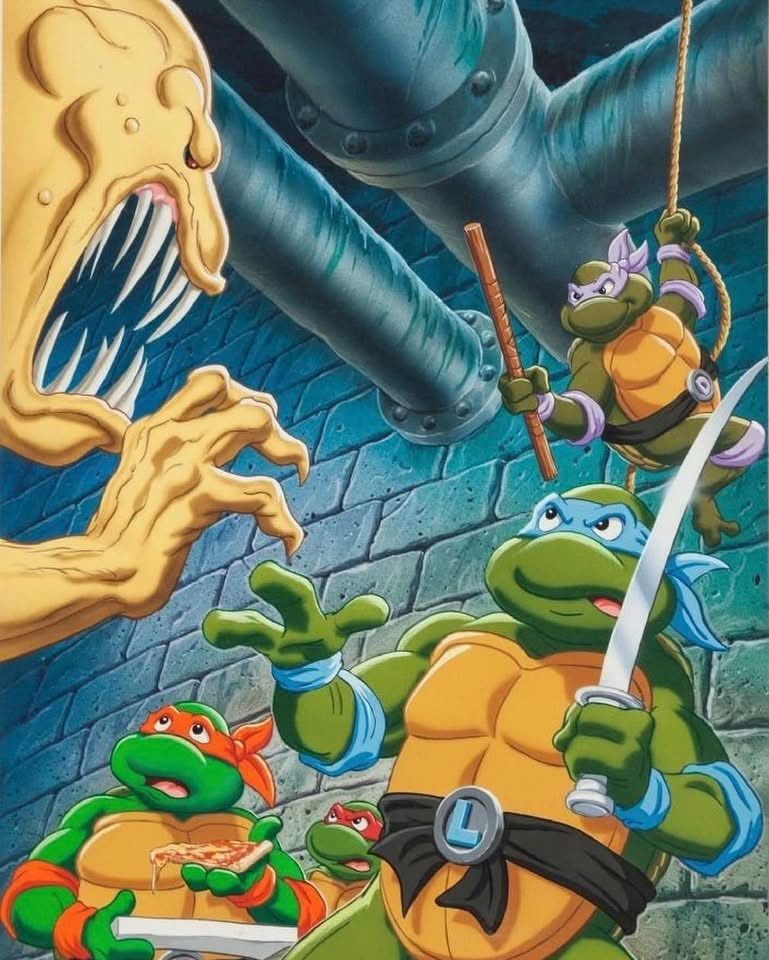 NinjaTurtleLair's tweet photo. Attack of the killer pizza!! https://t.co/yMrkM8qwi4