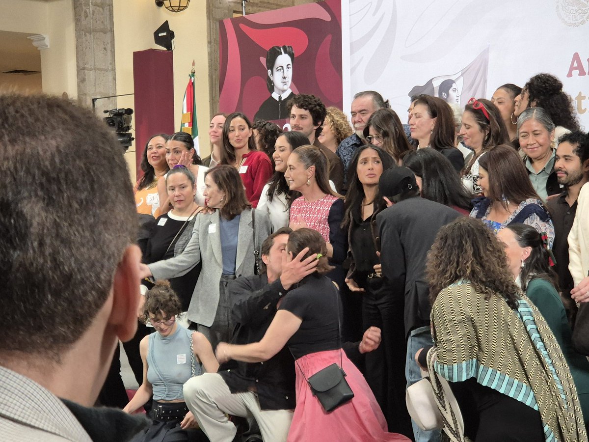 José Alfonso Suárez del Real y Aguilera tweet media