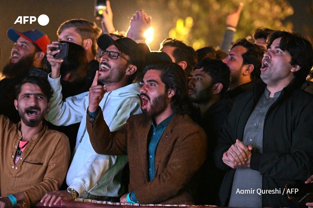 India and Pakistan fans on both sides of the border could barely contain their excitement as the blockbuster T20 World Cup clash got underway. Emotions ran high as every ball and shot was cheered or jeered in the high-stakes showdown between the uneasy South Asian neighbours.