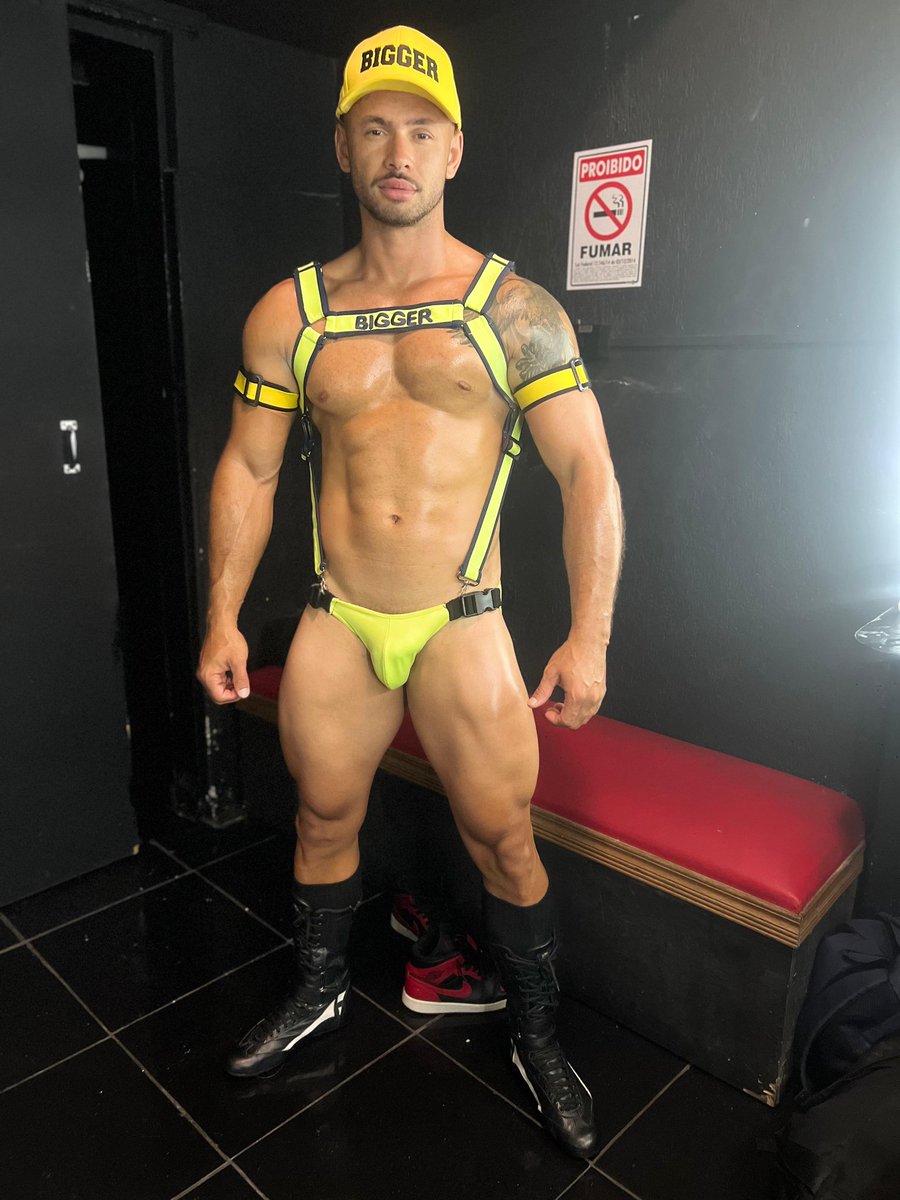 Bellos da Noite tweet media