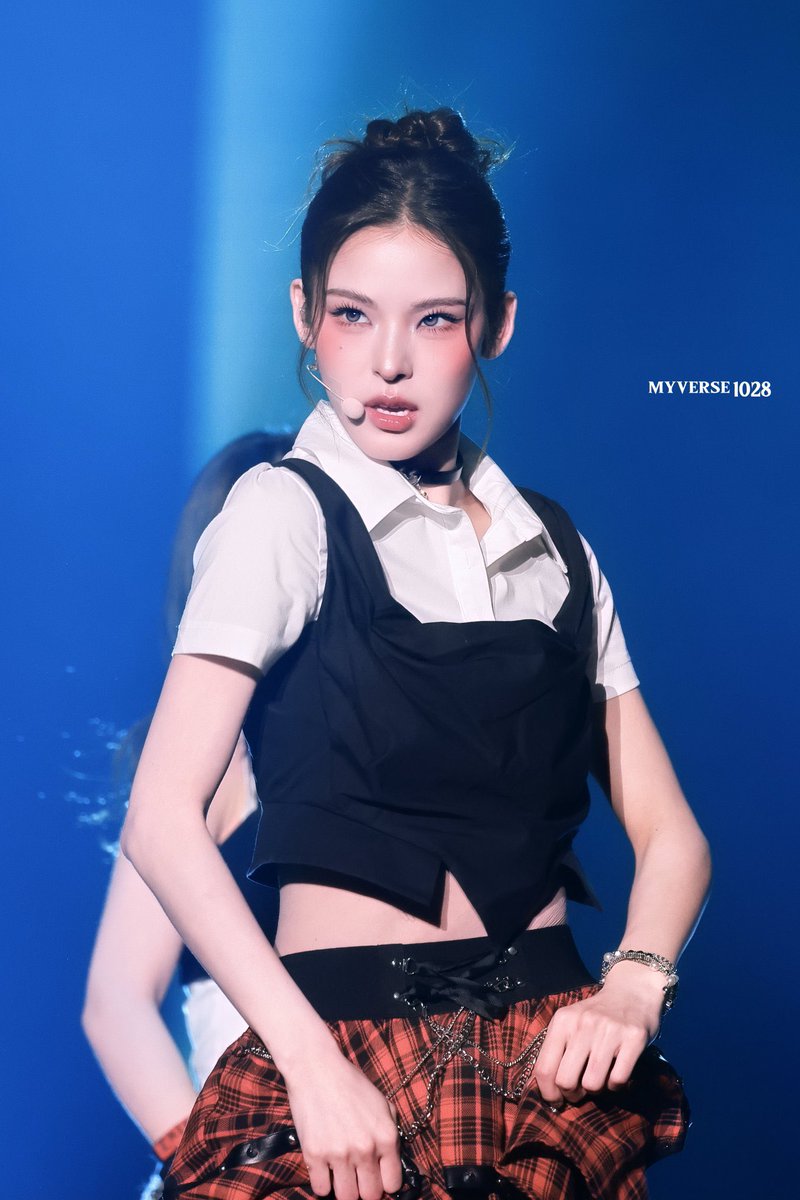 📸 › PHOTOS — 15.02.26

➜ MAI pour le défilé TGC AICHI - NAGOYA 2026

© MYVERSE1028 

KOMAIZ FIRST RUNWAY DEBUT
#KomaizFirstWalkAtTGC
#코마이즈_TGC빛내다
#ココにマイ降りるiznaTGC

⊹ #마이 #MAI #TOMIOKAMAI #冨岡まい #IZNA #이즈나