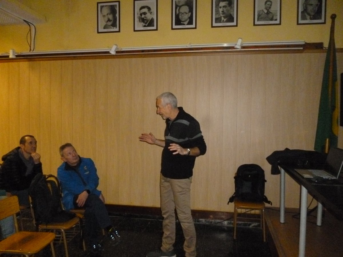 sants3radio tweet media