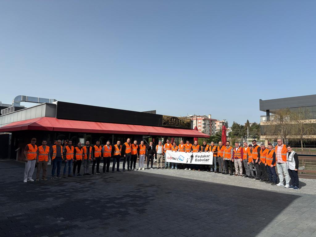 Bursa ve Balıkesir fedakar babalar olarak diyoruzki ramazan fitre ve zekatlarınızla önce çocuklar iyileşsin