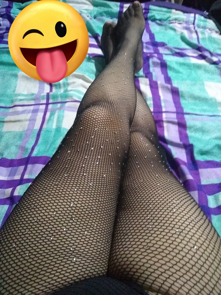 Buenas tardes criaturitas del universo...!!! 🤭🤭

Cómo les fue el 14 de febrero?, espero que todos se la hayan pasado rico... 😏

Acá dejando una foto del baúl de los recuerdos... ☺️😋😏

#domingodeexhibición 
#felizdomingo 
#feet_pic 
#feetfetısh