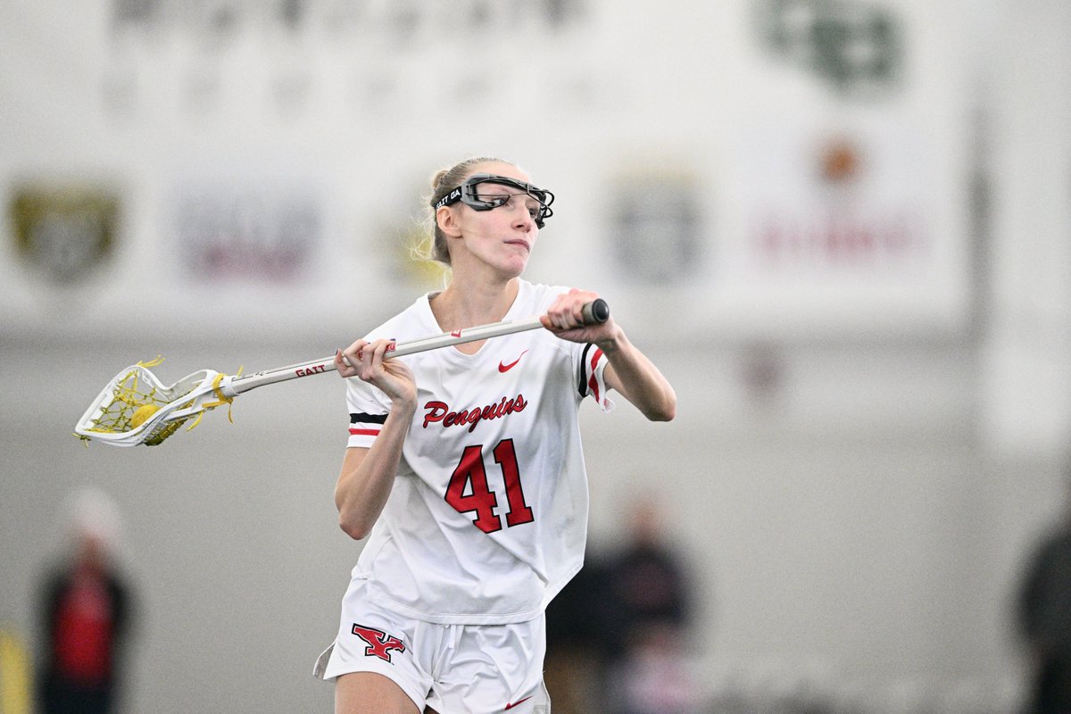 Our stat leaders at the half:

Goals: Drew, Mattucci (1)
Points: Drew, Mattucci (1)
Ground Balls: Flannigan (4)
Caused Turnovers: Flannigan, Pigrom (1)
Draw Controls: Drew, Stahl, Cooke (1)

#GoGuins