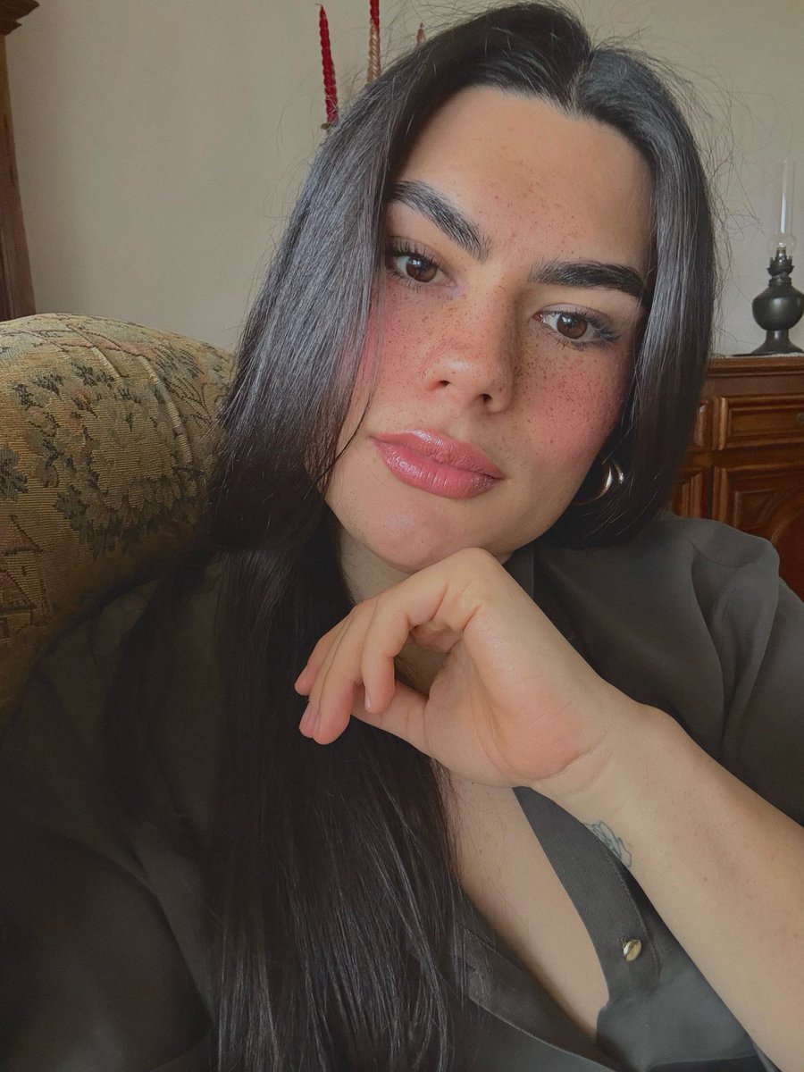 Jo_Al___'s tweet photo. 😘#LGBTQIAWithOrNotValentine https://t.co/0yJ6S0Rg7i