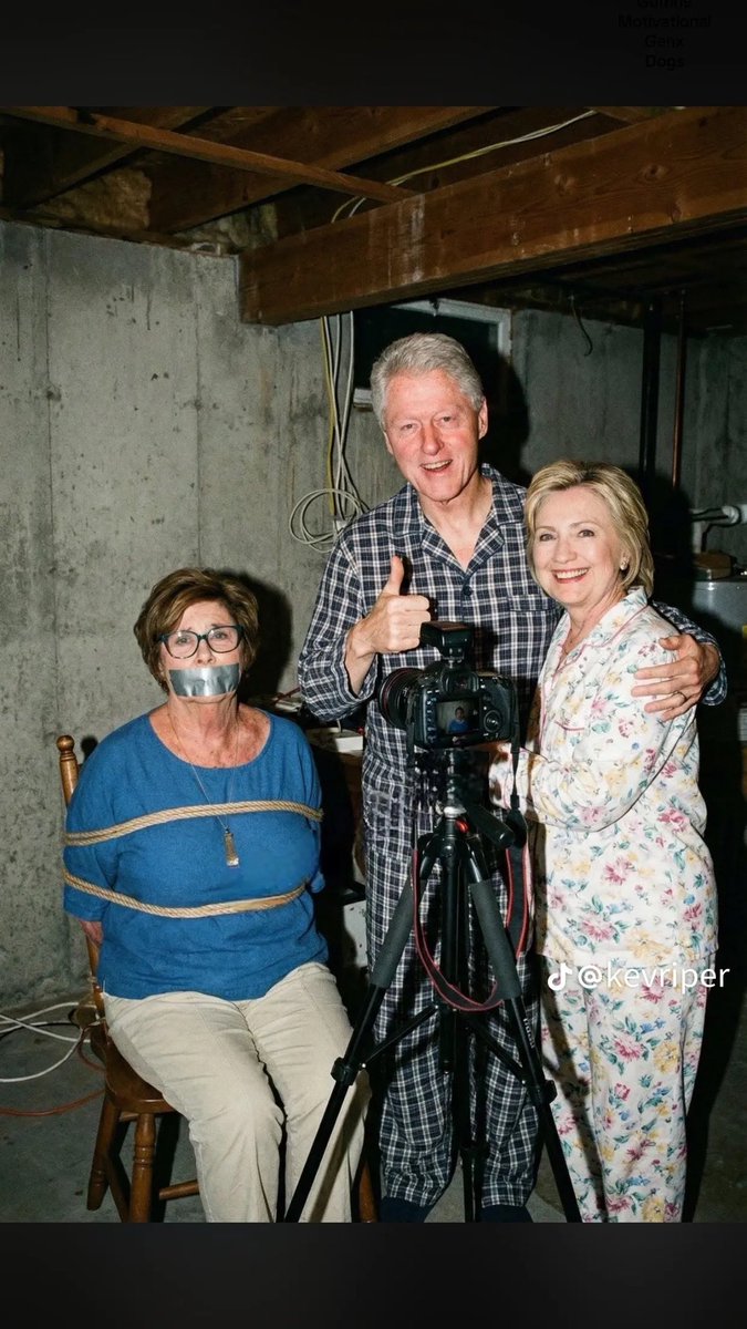 Savannah Guthrie’s mother had close ties with Bill and Killary.