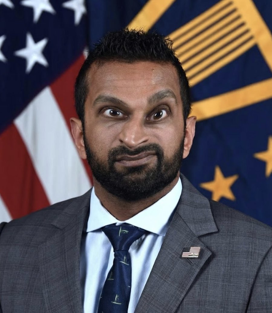 >be kash patel
>FBI director
>Orange Man's favorite H1B prodigy
>refuses to do anything about the deep corruption in Murica
>won't even address the lowest hanging fruit that is Somali Learing Center
>barks at underlings to give israeli honeypot girlfriend the princess treatment