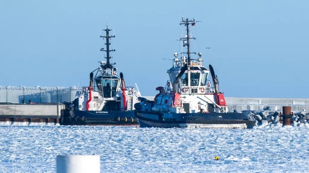 ‼️🇷🇺🇩🇪 Germany now needs Russian heavy Ice Breakers to free up LNG ships from the US.

Germany's vessel transporting gas from the US has gotten stuck in the Baltic sea. Berlin sent out an ice breaker to free the vessel but that also got stuck and eventually broke down.

Over
