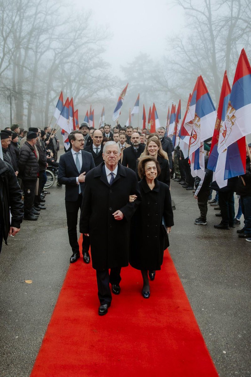 Филип Карађорђевић tweet media