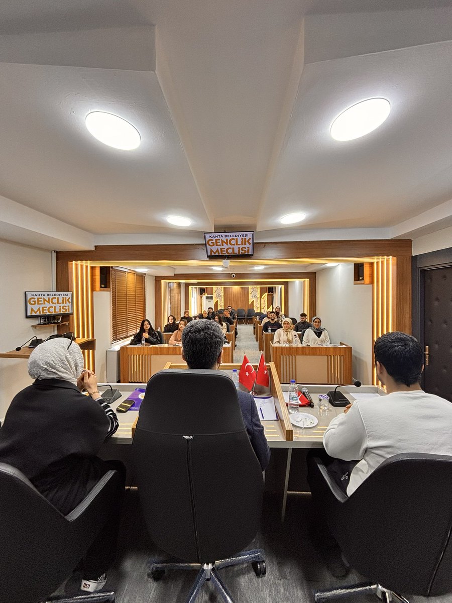 Kahta’da Ramazan Hazırlığı🌙

Gençlik Meclisi olarak Şubat ayı gündemimiz: 11 Ayın Sultanı Ramazan. 🕌

Hem maneviyatı hissettirecek hem de yüzleri güldürecek sürpriz projelerimizle geliyoruz.
Takipte kalın 🚀

#KahtaGençlikMeclisi #RamazanGeliyor #GençlikVeGelecek