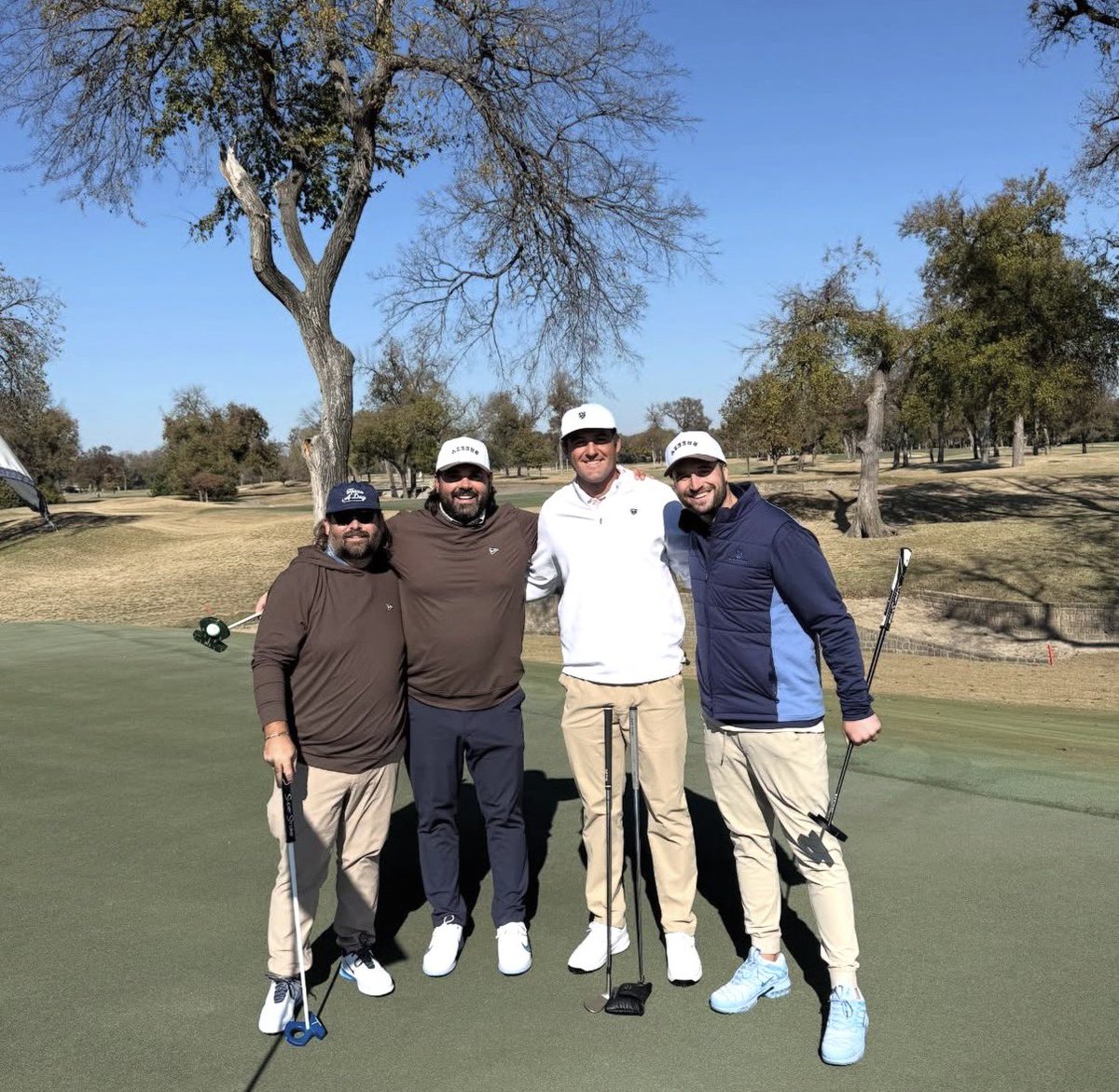 Breezy Golf tweet media