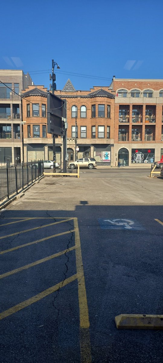 corneredtiger12's tweet image. Calendar starts AND ends on Sunday
4 clean weeks
Valentine's turned into SlapDay wins
Even Chicago weather said "bet" and gave us 60°
This month already confirmed my glow up.
Who's claiming their bag in this perfect Feb?#PerfectFebruary #INDvsPAK"
@Cricketracker @ABC7Chicago