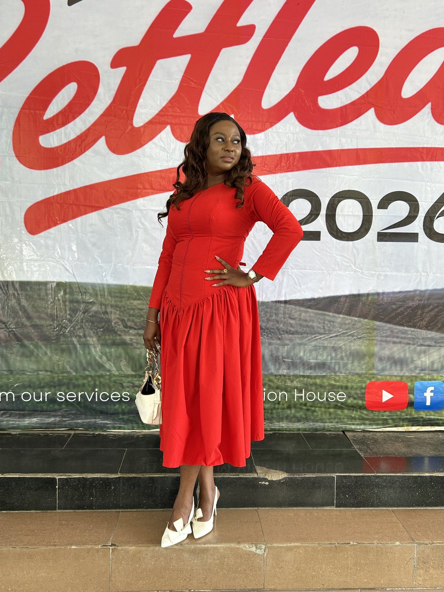 Still in the Valentine mood 

Happy Sunday 

Your favorite Abuja Doctor 🎊