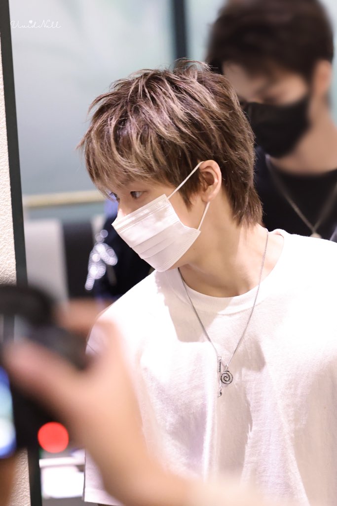 vividnull_ tweet media