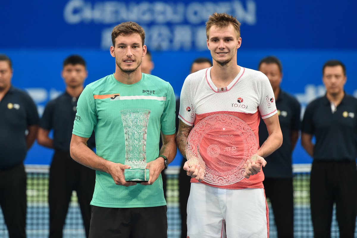 🔜 Tirage Doha [ATP 500] 🇶🇦

Les tournois s'enchaînent pour Bublik qui, à peine terminé celui de Rotterdam, se rend dans le Moyen-Orient et sa traditionnelle tournée !

Au 1er tour, il retrouvera sa bête noire Carreno Busta🇪🇸 sorti des qualifications. L'espagnol mène 4-0 contre