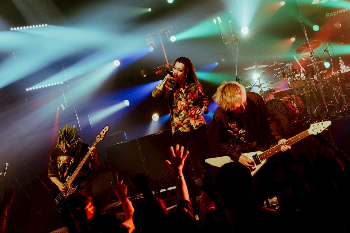 super_beaver's tweet photo. 【#SUPERBEAVER 】

都会のラクダ TOUR 2025
〜 #ラクダトゥギャザー 〜

新潟県民会館 -振替公演-

延期となっていたホールツアー新潟編の振替公演！最高の熱気で迎えて頂いたあなたに大感謝です！！

またお会いできますように！
ありがとうございました！！

photos by @nekozephoto https://t.co/rAX7WIitGl
