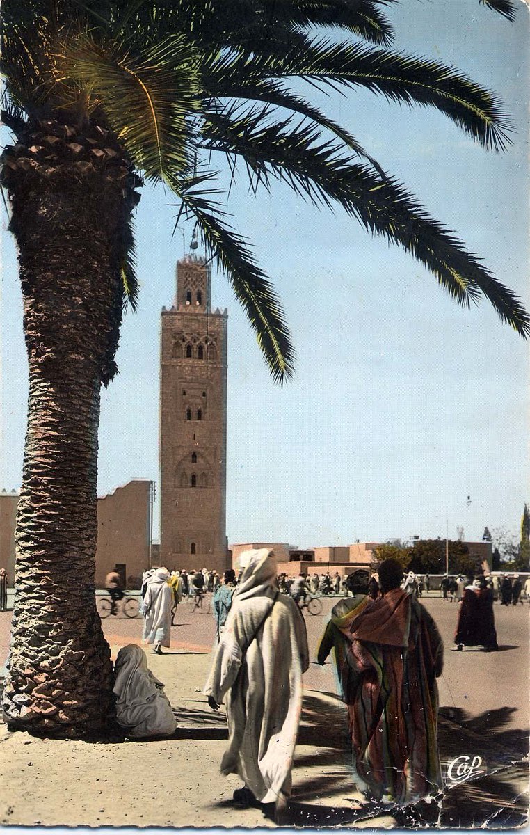 MarrakechZamane's tweet photo. « مجموعة الكتبية شاهد بديع على إيمان راسخ، وعلى علو همة الإنسان: فبيت صلاتها يثير في النفس الخشوع، ومئذنتها توحي أيما إيحاء بالدوام والخلود، وفحلها يسحر الألباب. في خطتها طمأنينة عظيمة، وفي شكلها بساطة ومتانة، وفي قوامها أناقة ورشاقة، وفي زخرفتها المطهرة حشمة ووقار... » https://t.co/pMOe5X8xI2