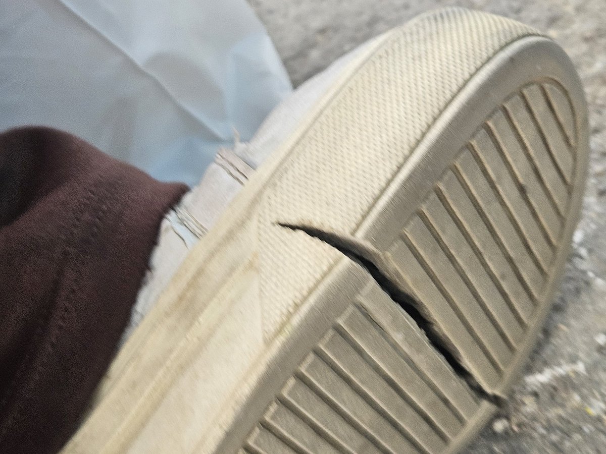 ağlıyorum 😭😭