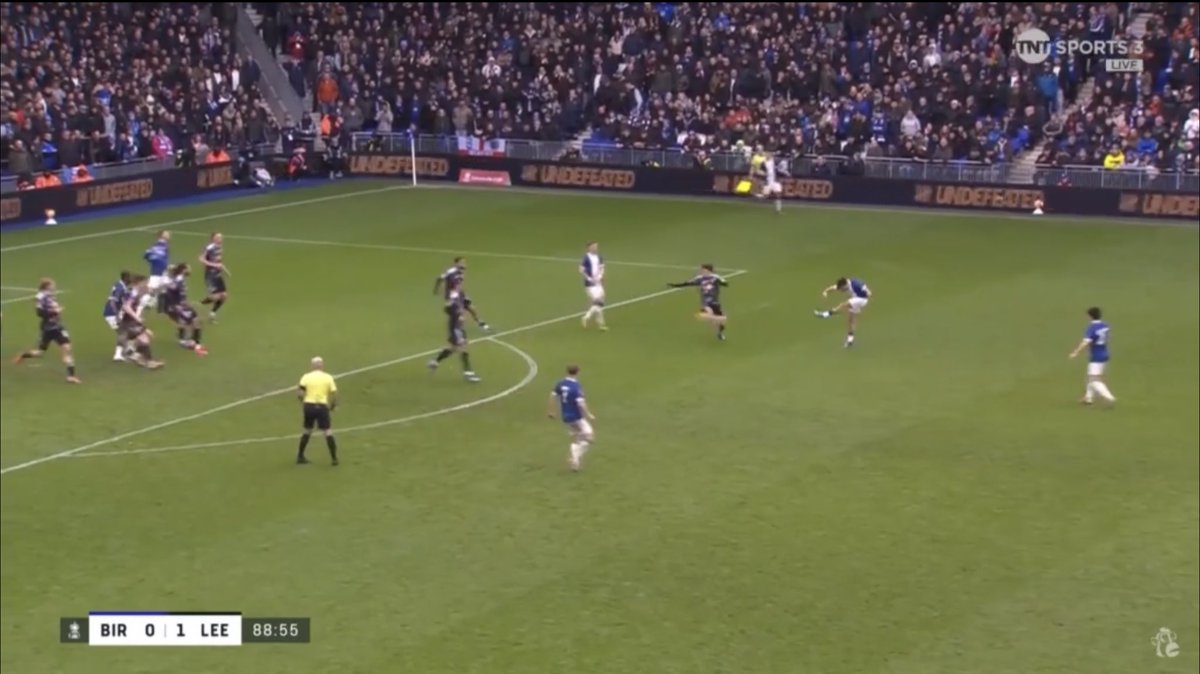 scores_footie's tweet photo. Goal! @BCFC 1-1 @LUFC - @patrick7roberts. #BIRLEE #BCFC #LUFC #EmiratesFACup https://t.co/Og5PADnLrk