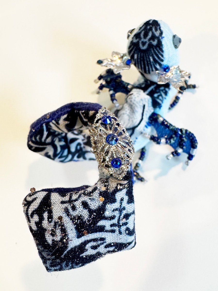 しっぽの形がもっと変わっている