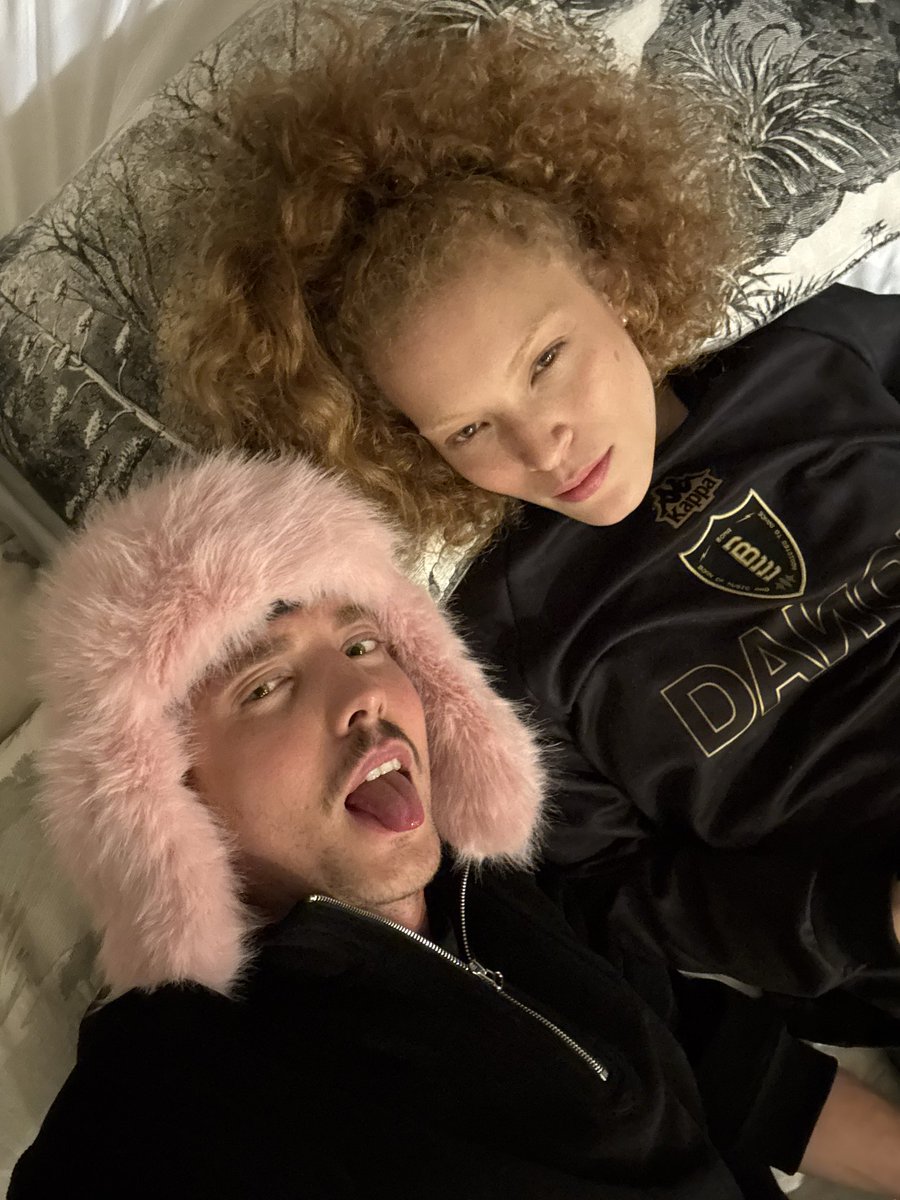 👅