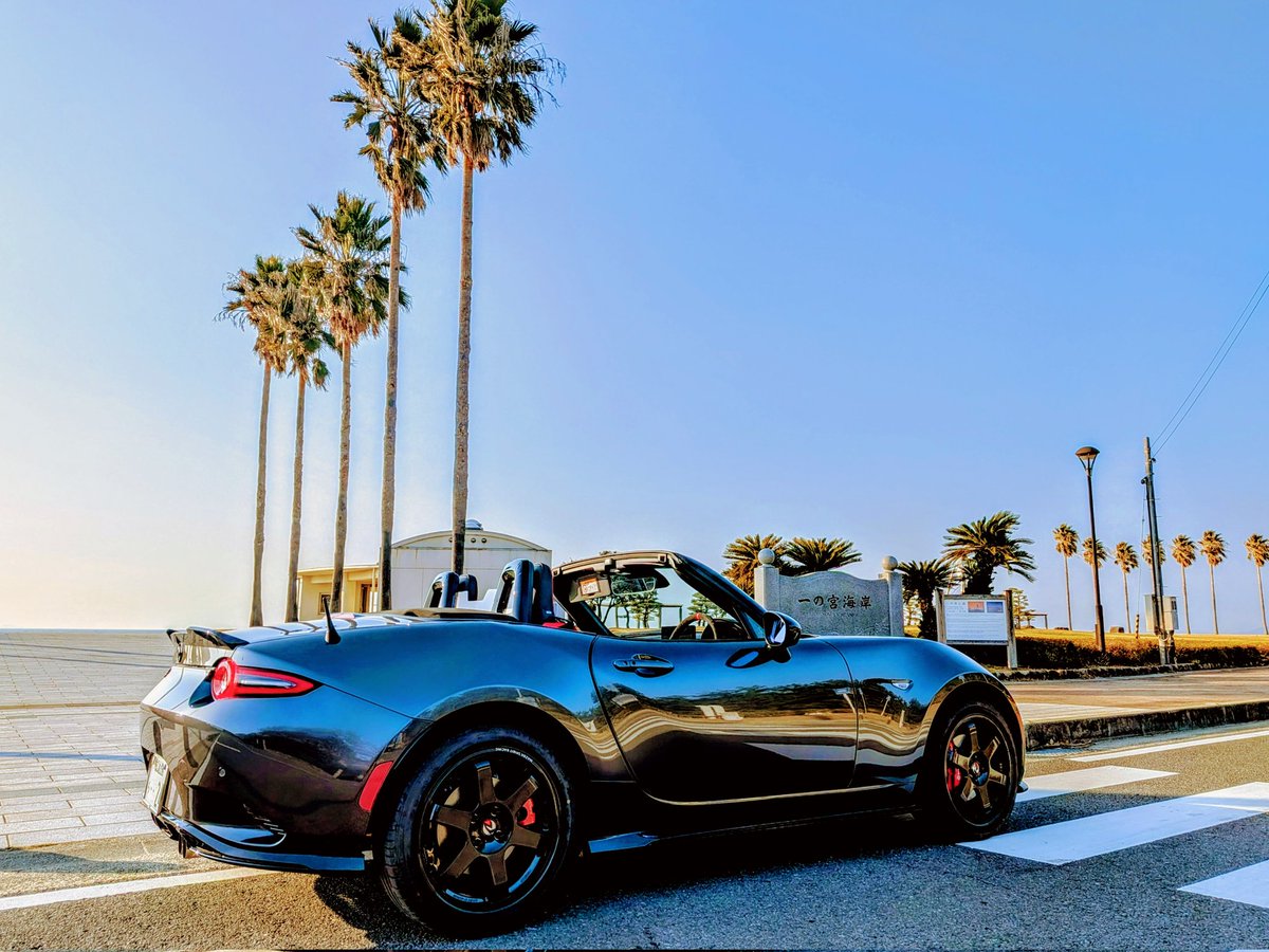 drbloodline24's tweet photo. 気分だけカリフォルニア笑
Palm treeとマシーングレーのMSpRロードスター
#MSpRロードスター #MSRロードスター #マシーングレー #TeamBloodline #ロードスター https://t.co/eNBc6qDyHb