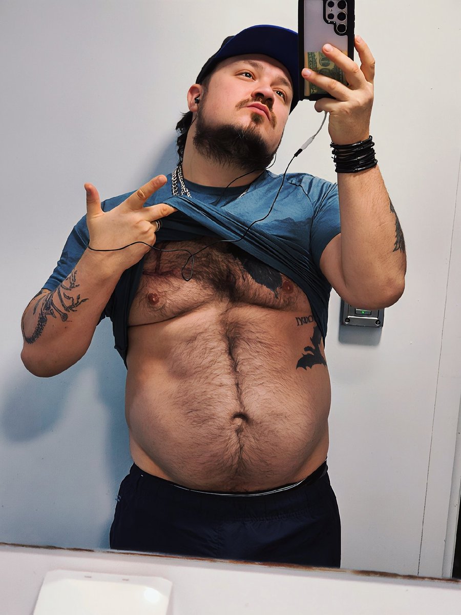 Tourettes Lad Official tweet media