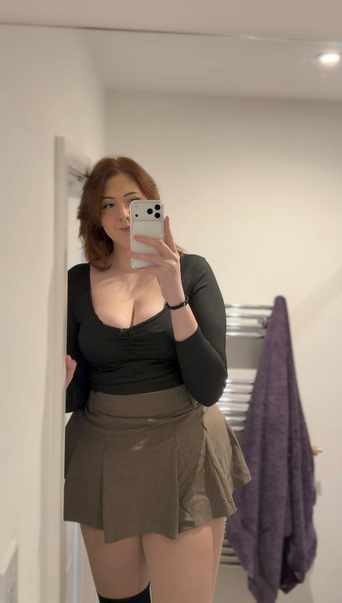 Katie | 6'9” 🥰 tweet media