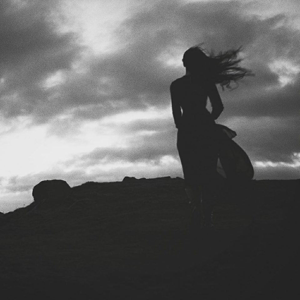 "Happiness is not an ideal of reason but of imagination." 

 Immanuel Kant

📷Anina Bird