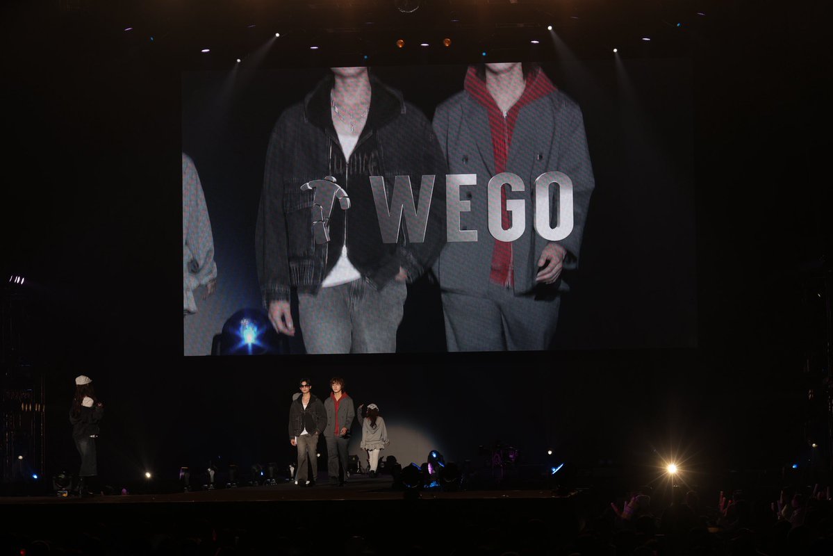 DomundiTV's tweet image. Capturing a moment of focus and fashion during today’s show. Walking for “TGC Aichi Nagoya 2026” was a profound honor. 

Thank you for allowing Thomas and Kong to share these milestones with everyone.

@tthomastc @kongjiro_ 
#TGCAICHINAGOYAWITHTMK 
#TGCあいちなごや 
#TGC