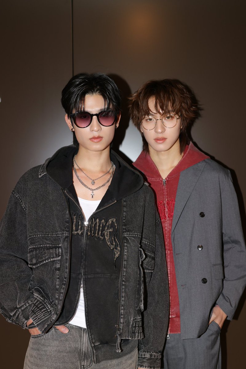 DomundiTV's tweet image. Capturing a moment of focus and fashion during today’s show. Walking for “TGC Aichi Nagoya 2026” was a profound honor. 

Thank you for allowing Thomas and Kong to share these milestones with everyone.

@tthomastc @kongjiro_ 
#TGCAICHINAGOYAWITHTMK 
#TGCあいちなごや 
#TGC