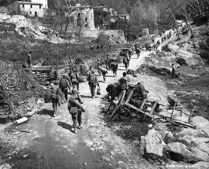 The 92nd Infantry Division, also known as Buffalo Soldiers, was the only Black Infantry division to see combat during WWII. They helped penetrate the Gothic Line in Italy but endured heavy losses. Members of the division are pictured here in the Po Valley: f3.social/6yci