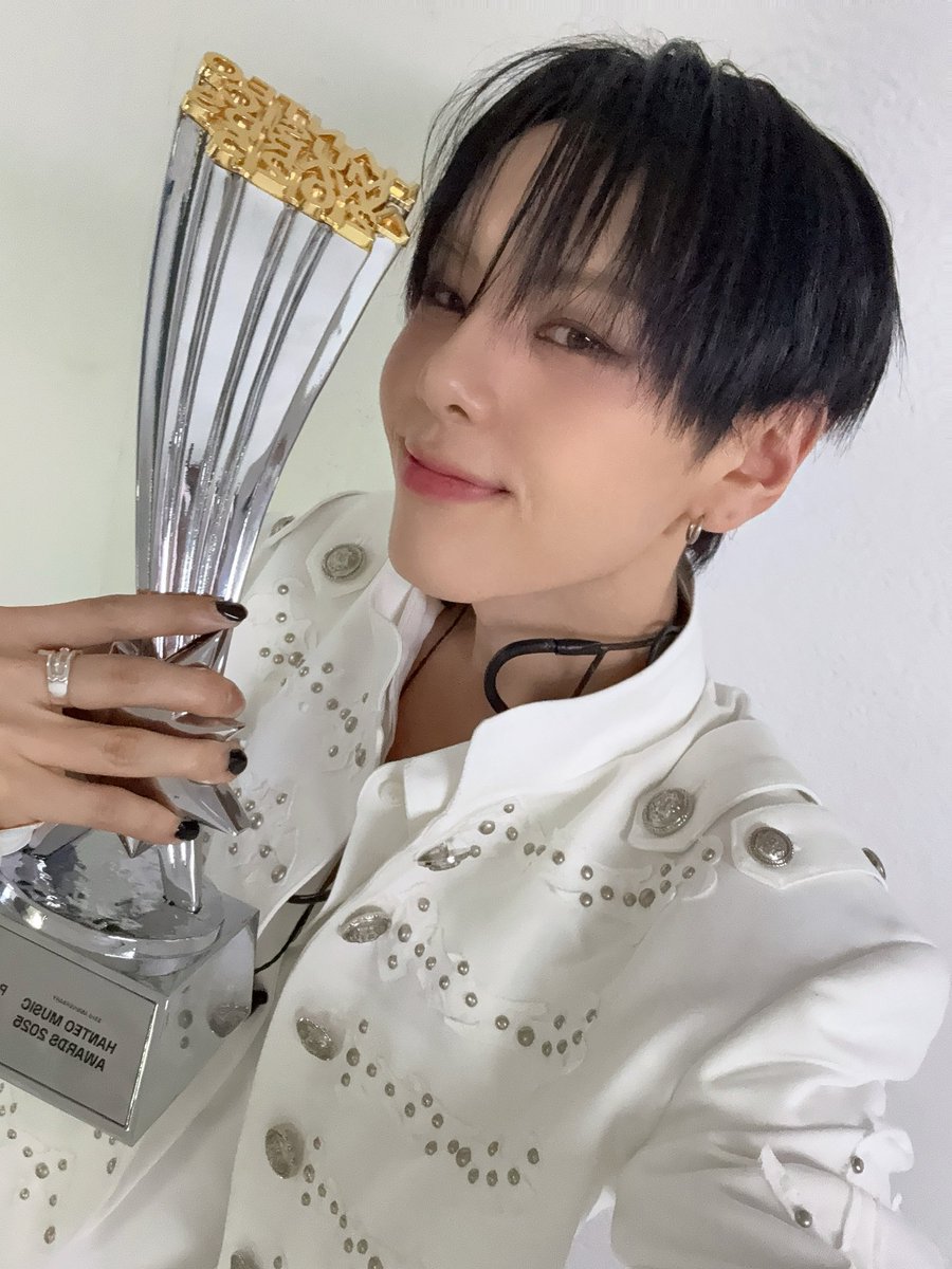 위아이(WEi) tweet media