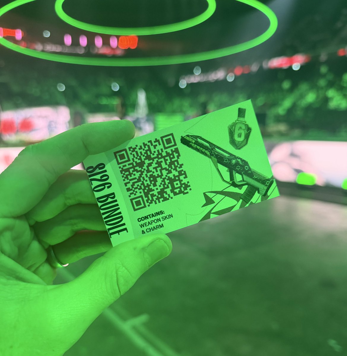 ‼️R6 SI 26 PARIS GIVEAWAY‼️ 

1 x SI26 WEAPON SKIN
1 x SI26 CHARM

❤️ like
✅ follow
🔁 retweet

Winner chosen at random on Monday. Good luck! 🇫🇷