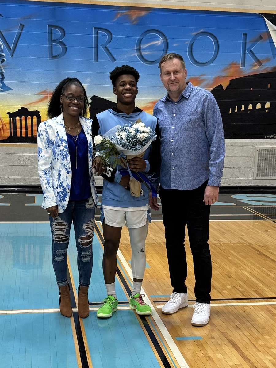 Willowbrook Boys Hoops tweet media