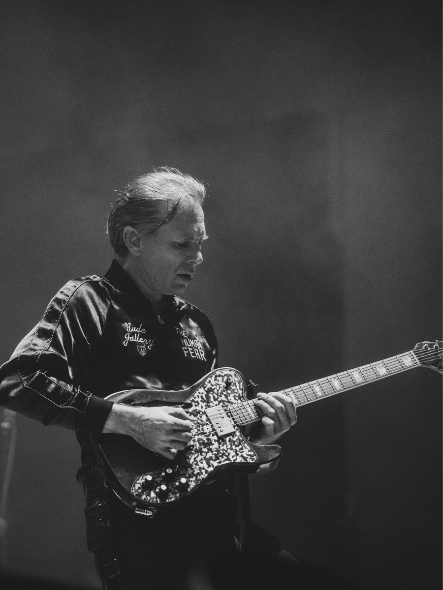 indiehoy's tweet photo. 🎸 Franz Ferdinand se hizo presente en la primera jornada del Cosquín Rock (@Cosquin_Rock) donde hizo bailar a miles de personas con su catarata de hits.

📸Foto: Iñaki Carrera para Indie Hoy
#CR26 https://t.co/a8hMTuFhfu