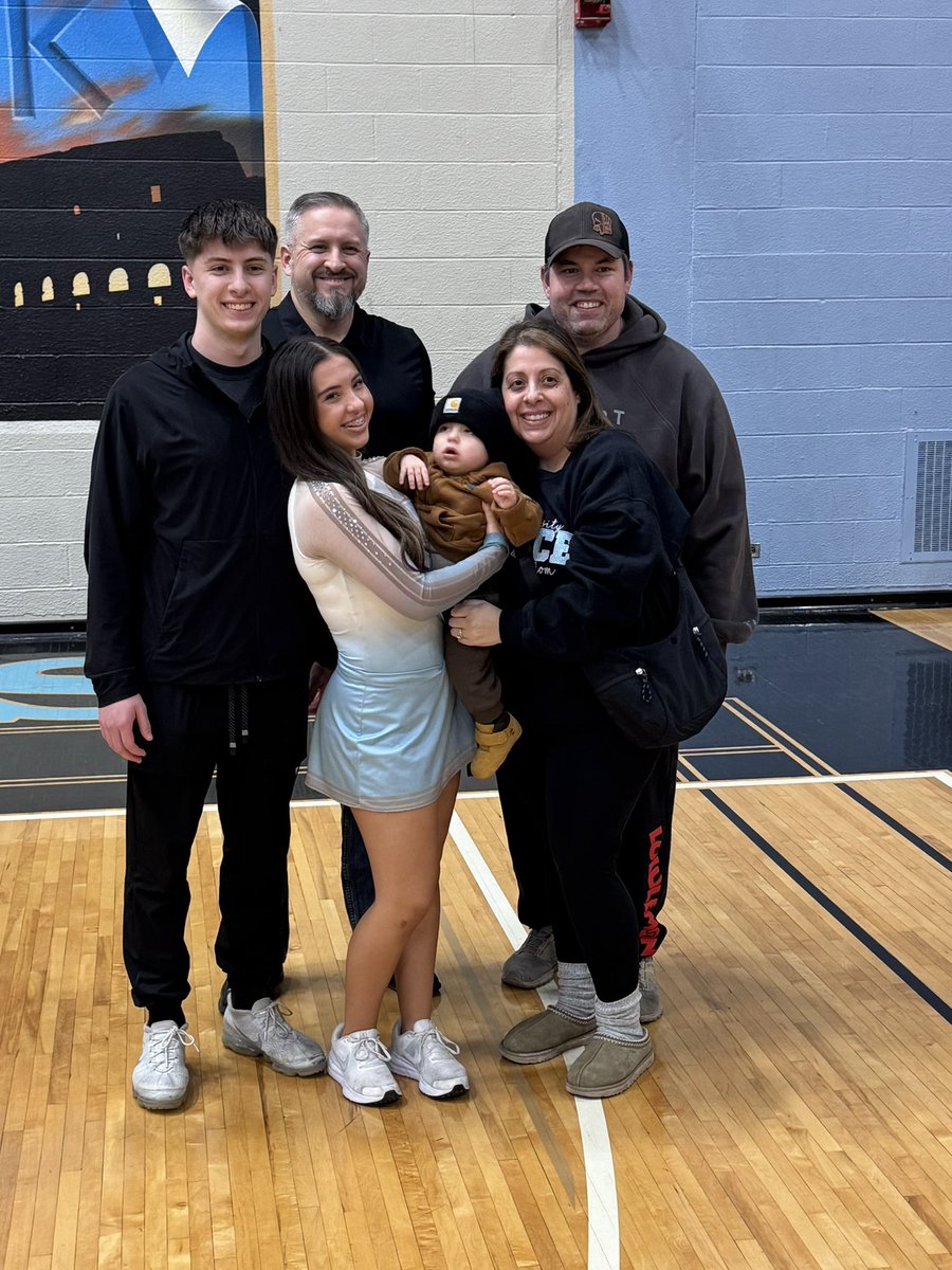 Willowbrook Boys Hoops tweet media