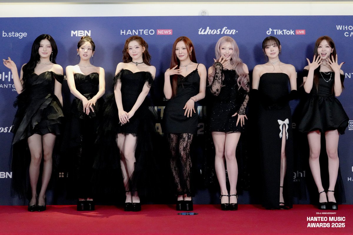 Billlie no tapete vermelho do Hanteo Music Awards 2026.

#Billlie #빌리